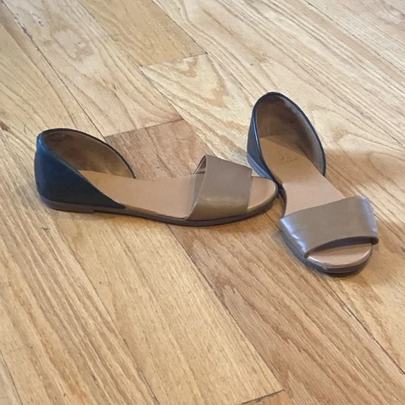 J crew size 7 1/2 Black and Tan Women's Flats - Picture 2 of 5